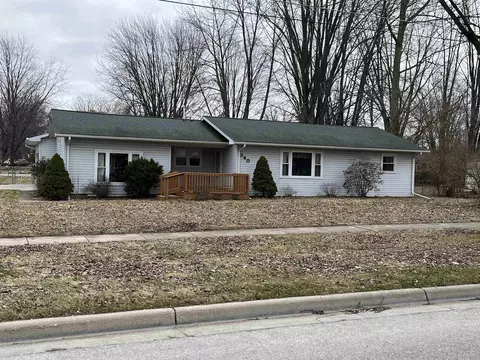 340 N Saginaw, Montrose, MI 48457