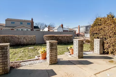 Exterior - 20644 Foxboro, Riverview, MI 48193 photo 15 of 16