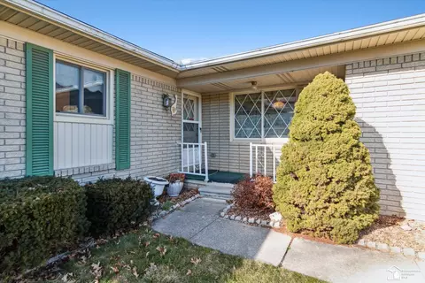 Exterior - 20644 Foxboro, Riverview, MI 48193 photo 6 of 16