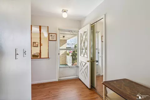 Entry Way - 20644 Foxboro, Riverview, MI 48193 photo 1 of 1