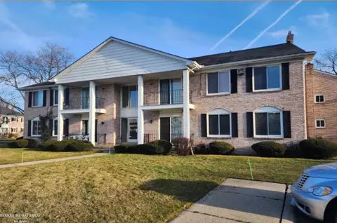 13900 Camelot UNIT 6 - BLDG H, Sterling Heights, MI 48312