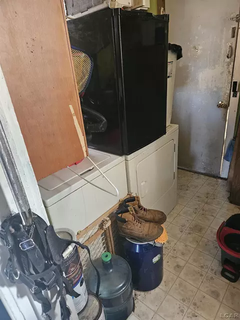 213 George, Adrian, MI 49221 photo 9