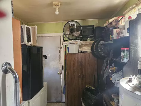 213 George, Adrian, MI 49221 photo 8