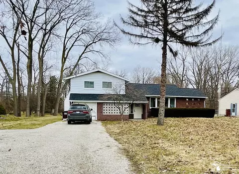 2270 S Custer, Monroe, MI 48161