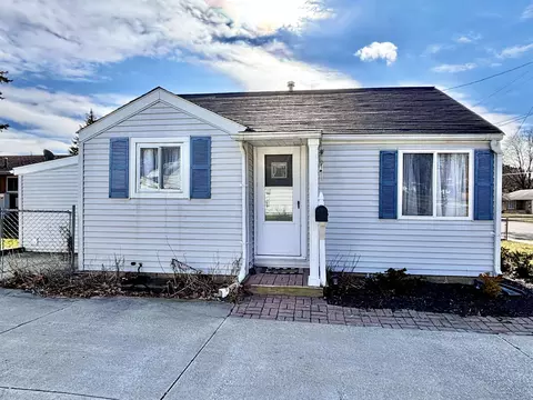 415 Scheurmann, Essexville, MI 48732
