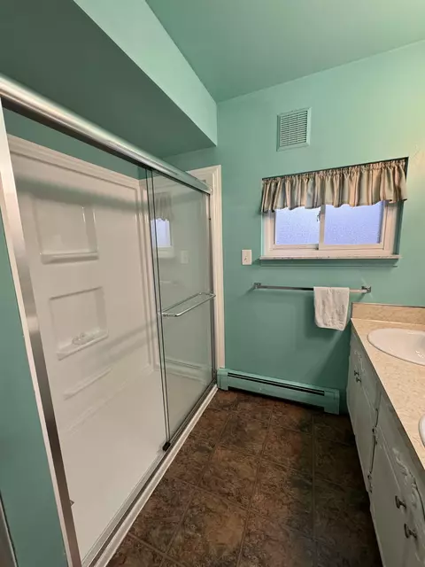 Bath - 1508 Saint Clair Blvd, Algonac, MI 48001 photo 2 of 5