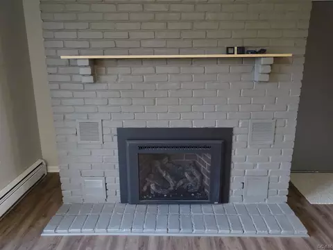 Living - 5635 Sutton, Britton, MI 49229 photo 2 of 2