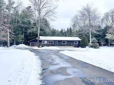 E5040 E M35, Escanaba, MI 49829