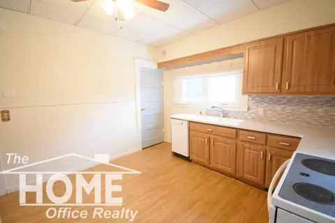 Kitchen - 717 Pine, Owosso, MI 48867 photo 3 of 3