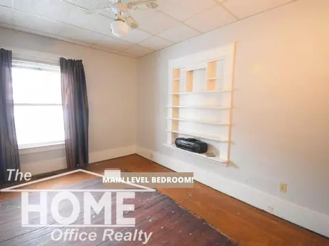 Living - 717 Pine, Owosso, MI 48867 photo 1 of 1