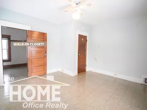 Entry Way - 717 Pine, Owosso, MI 48867 photo 3 of 4