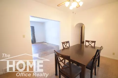 Dining - 717 Pine, Owosso, MI 48867 photo 2 of 5