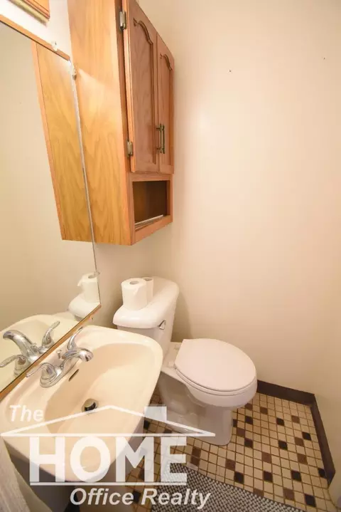 Bath - 717 Pine, Owosso, MI 48867 photo 1 of 2