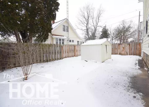 Exterior - 717 Pine, Owosso, MI 48867 photo 5 of 5