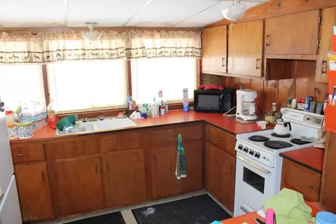 Kitchen - 4142 Southwood, Harrison, MI 48625 photo 1 of 2