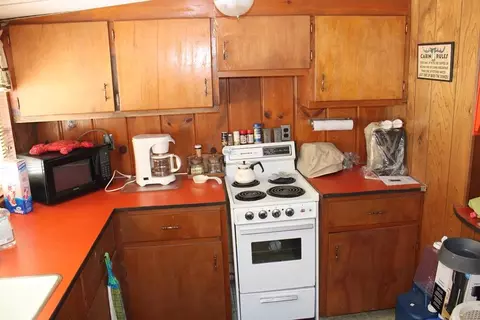 Kitchen - 4142 Southwood, Harrison, MI 48625 photo 2 of 2
