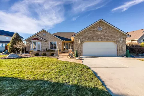 53127 Villa Rosa, Macomb, MI 48042