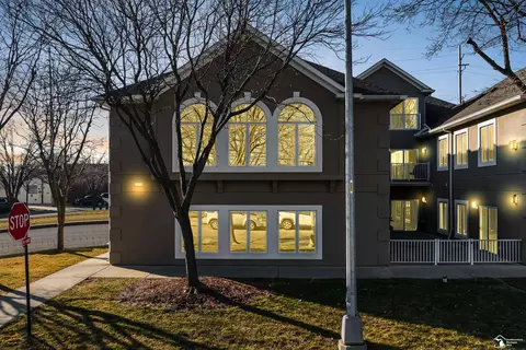 114 Saint Joseph, Trenton, MI 48183