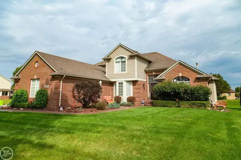 21355 Summerfield, Macomb, MI 48044