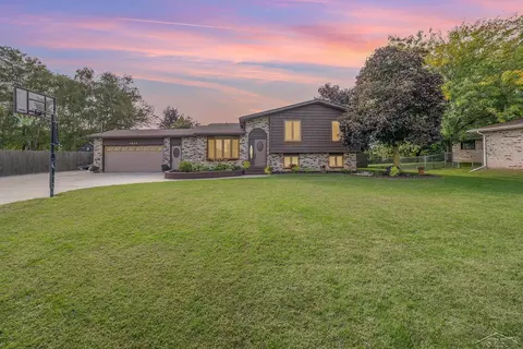 1544 S Miller, Saginaw, MI 48609