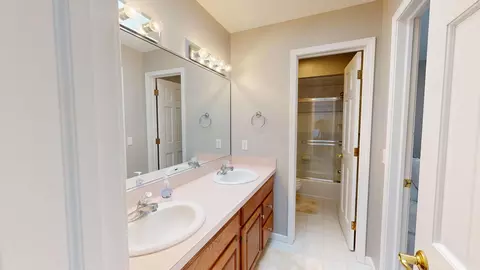 Bath - 730 Shady Brk, Flushing, MI 48433 photo 5 of 5