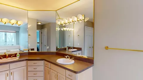 Bath - 730 Shady Brk, Flushing, MI 48433 photo 1 of 5