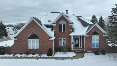 Exterior - 730 Shady Brk, Flushing, MI 48433 photo 5 of 21