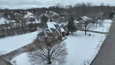 View/Area - 730 Shady Brk, Flushing, MI 48433 photo 1 of 11
