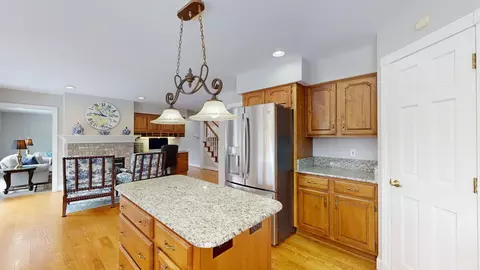 Kitchen - 730 Shady Brk, Flushing, MI 48433 photo 1 of 7