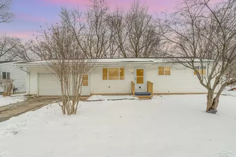 2303 Indiana, Saginaw, MI 48601