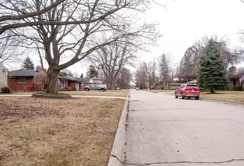 View/Area - 82 Blairmoor, Grosse Pointe Shores, MI 48236 photo 2 of 2