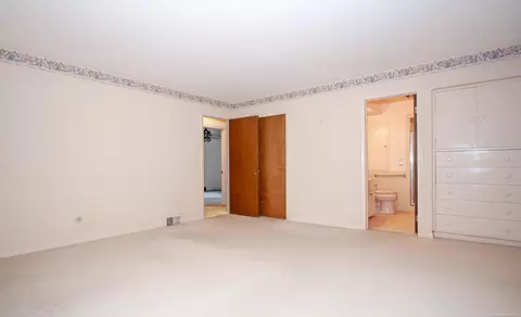 Bedroom - 82 Blairmoor, Grosse Pointe Shores, MI 48236 photo 4 of 4