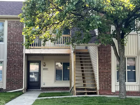 17917 Phyllis #B, Roseville, MI 48066