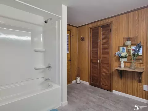 Bath - 926 N Monroe, Monroe, MI 48162 photo 3 of 4