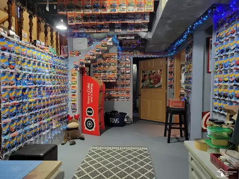 Entry Way - 926 N Monroe, Monroe, MI 48162 photo 1 of 1