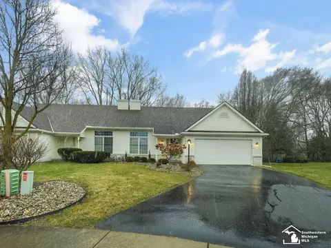 Exterior - 6874 Pheasant Vw, Temperance, MI 48182 photo 3 of 12