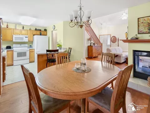Dining - 6874 Pheasant Vw, Temperance, MI 48182 photo 3 of 4