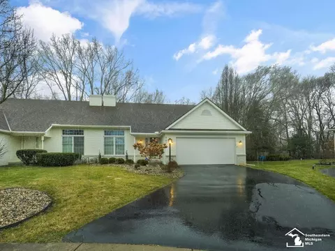 Exterior - 6874 Pheasant Vw, Temperance, MI 48182 photo 2 of 12