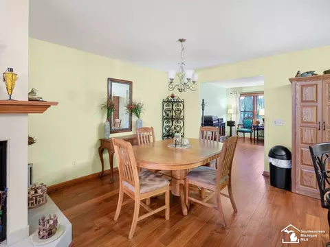 Dining - 6874 Pheasant Vw, Temperance, MI 48182 photo 1 of 4