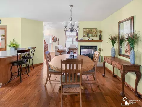 Dining - 6874 Pheasant Vw, Temperance, MI 48182 photo 2 of 4
