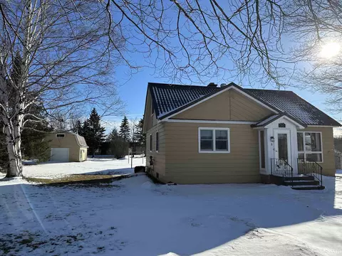 Exterior - 202 Hancock, Wakefield, MI 49968 photo 6 of 9