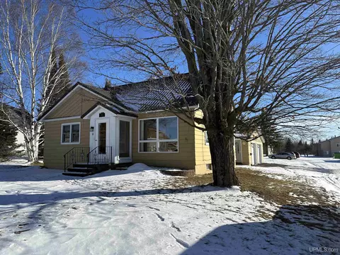 202 Hancock, Wakefield, MI 49968