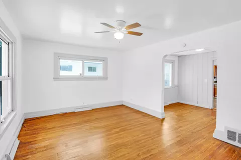 2427 Barth, Flint, MI 48504 photo 5