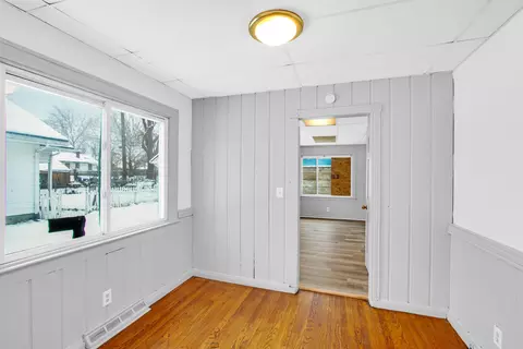 2427 Barth, Flint, MI 48504 photo 6