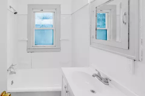 2427 Barth, Flint, MI 48504 photo 7