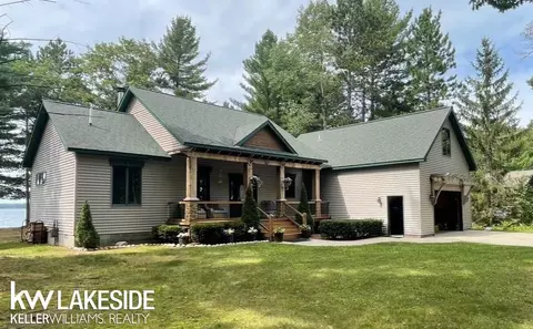 2236 S County, Lewiston, MI 49756