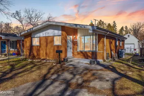1545 E Jarvis, Hazel Park, MI 48030
