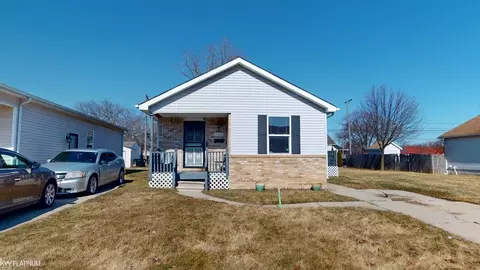 17835 Oakdale, Roseville, MI 48066