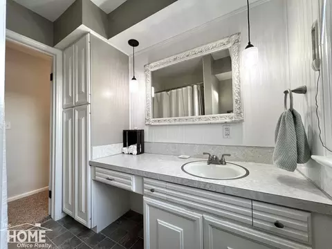 Bath - 202 Middleton, Owosso, MI 48867 photo 2 of 5
