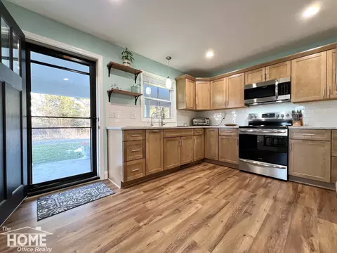 Kitchen - 202 Middleton, Owosso, MI 48867 photo 1 of 11